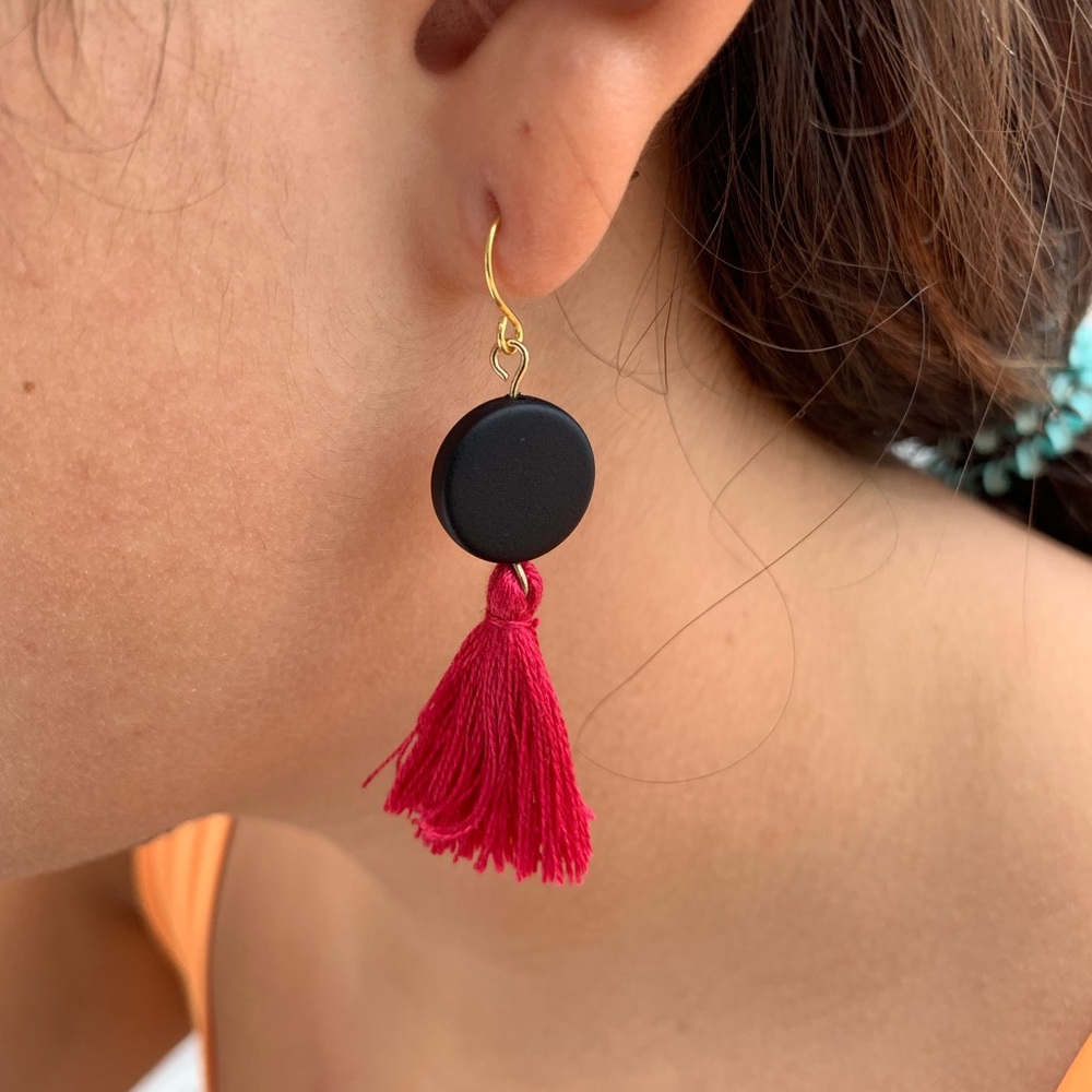 Red Tassel Earrings with a black circle charm - Picture 2 of 2